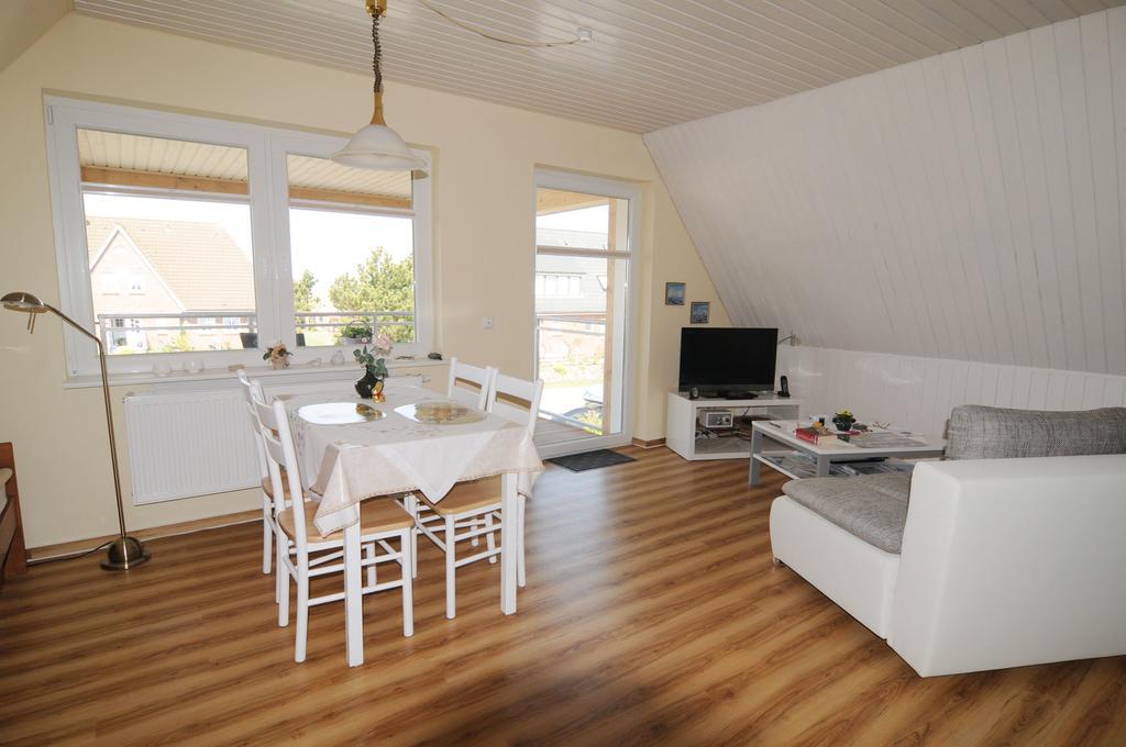 Haus "Zur Duene" Apartment Нордорф Екстериор снимка